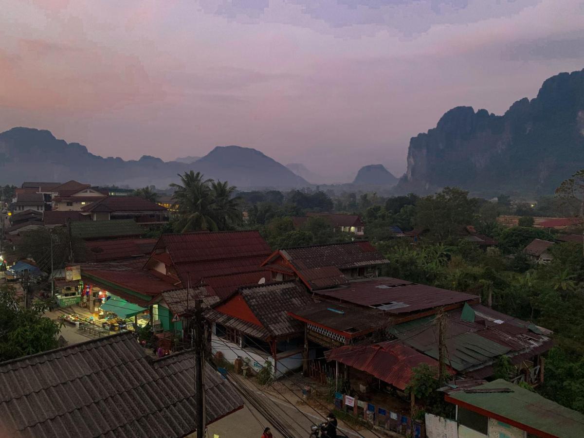 Bountang Mountain View Riverside Hotel Ванг-В'єнг Екстер'єр фото