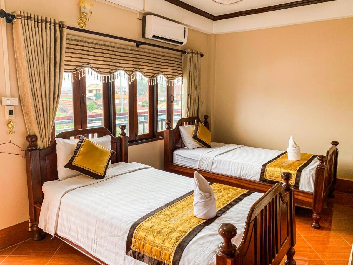 Bountang Mountain View Riverside Hotel Ванг-В'єнг Екстер'єр фото