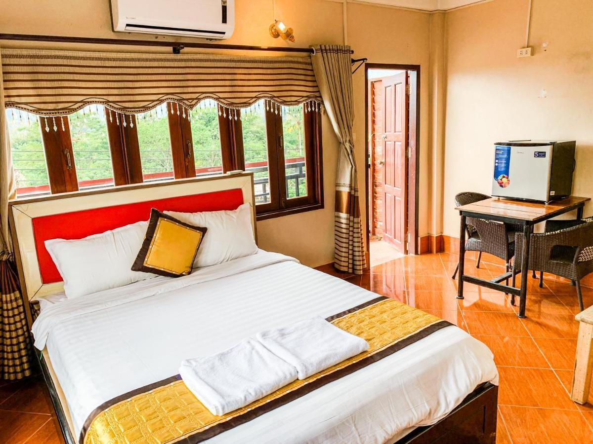 Bountang Mountain View Riverside Hotel Ванг-В'єнг Екстер'єр фото