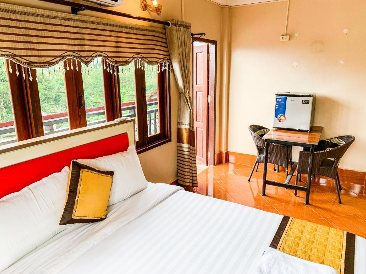 Bountang Mountain View Riverside Hotel Ванг-В'єнг Екстер'єр фото