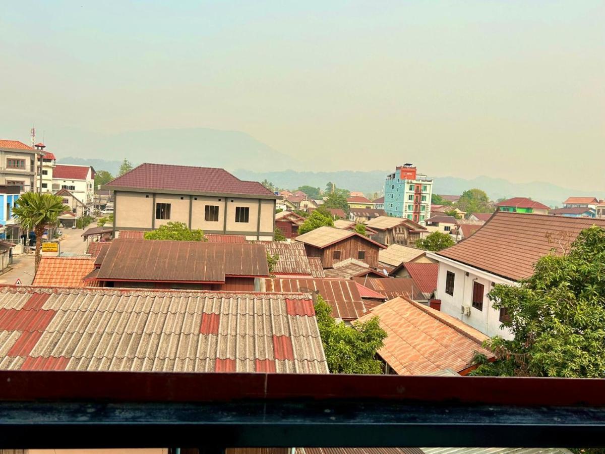 Bountang Mountain View Riverside Hotel Ванг-В'єнг Екстер'єр фото